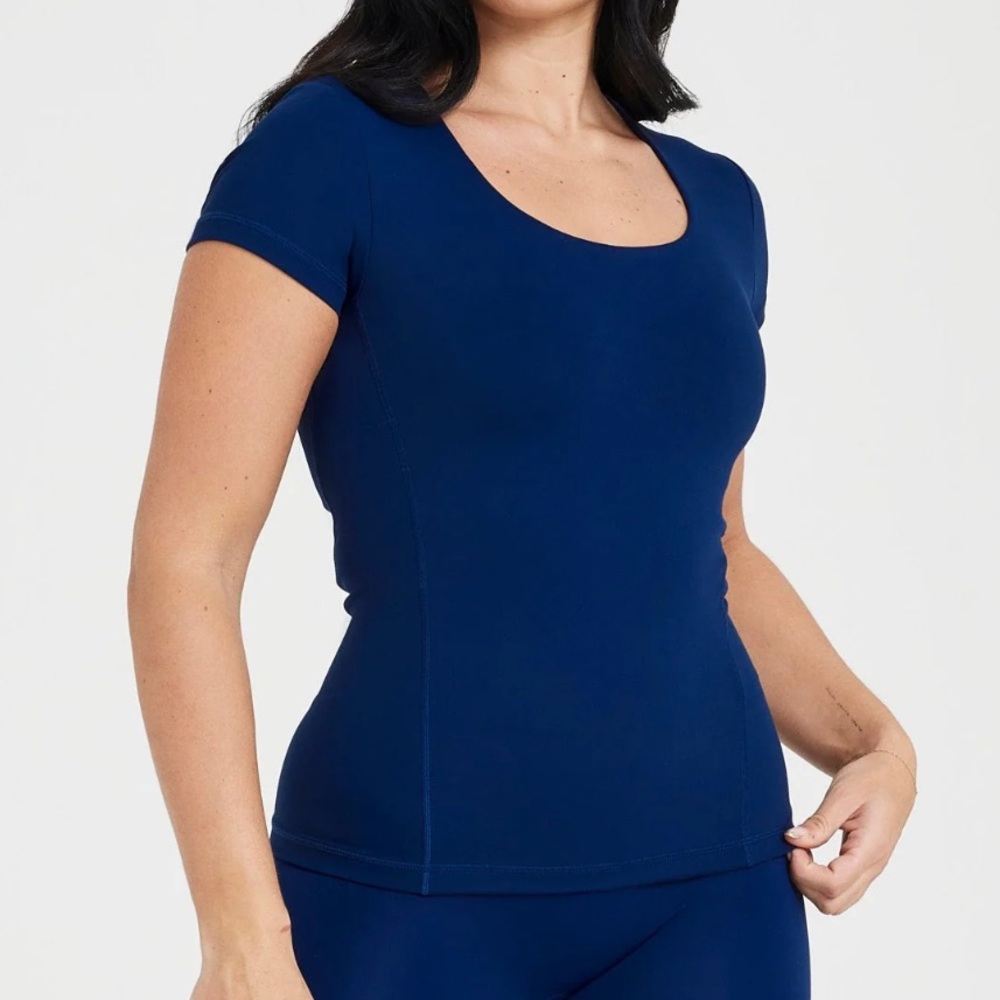 Oner Active Women's Short Sleeve Scoop Neck Tee in Navy Blue